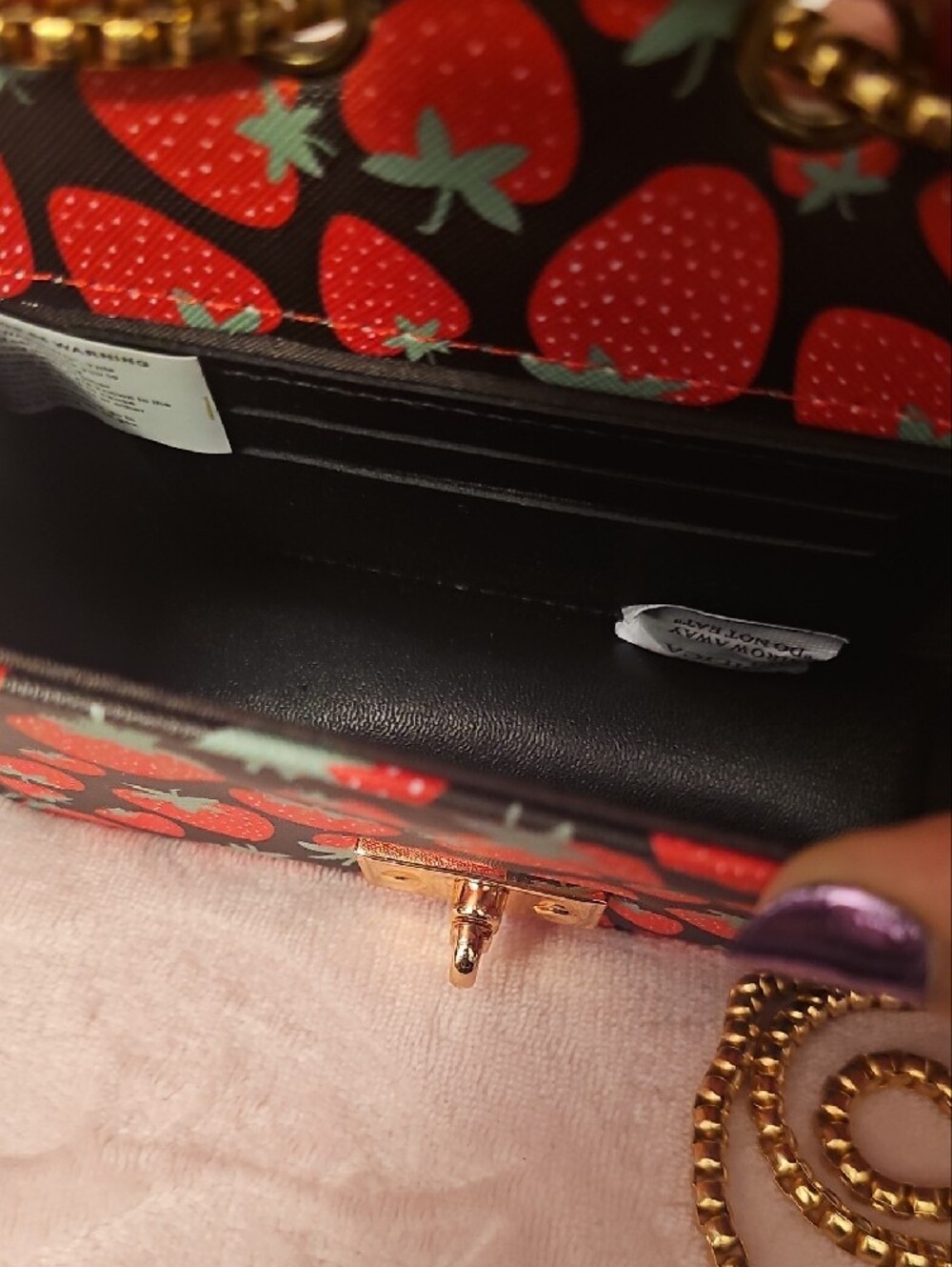 Strawberry Print Crossbody Shoulder Bag - Comes With 1 Free Charm - Picture 7 of 7
